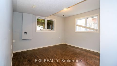 Photo 18 at 125 Jessica Drive, Painswick South, Barrie