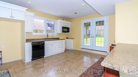 Photo 21 at 125 Jessica Drive, Painswick South, Barrie
