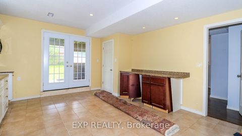 Photo 22 at 125 Jessica Drive, Painswick South, Barrie