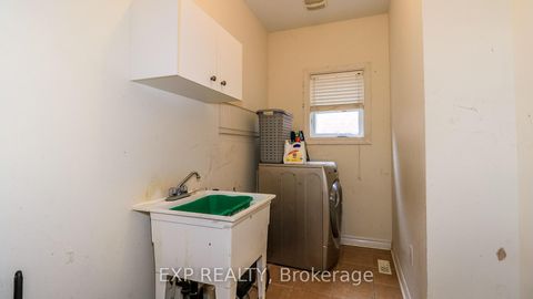 Photo 37 at 125 Jessica Drive, Painswick South, Barrie