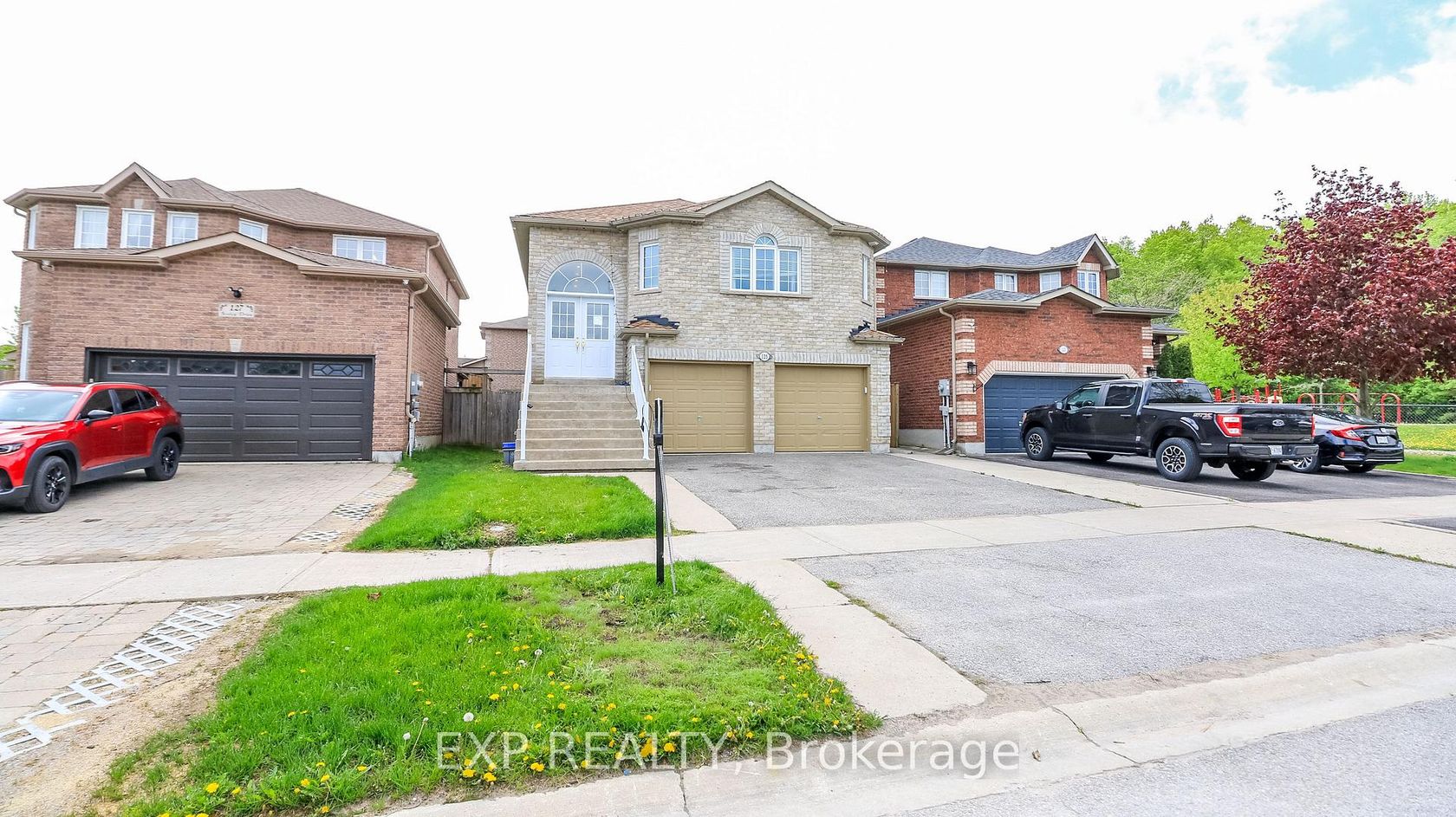 125 Jessica Drive, Painswick South, Barrie photo 2