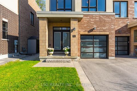 Photo 1 at 101 Dariole Drive, Rural Richmond Hill, Richmond Hill