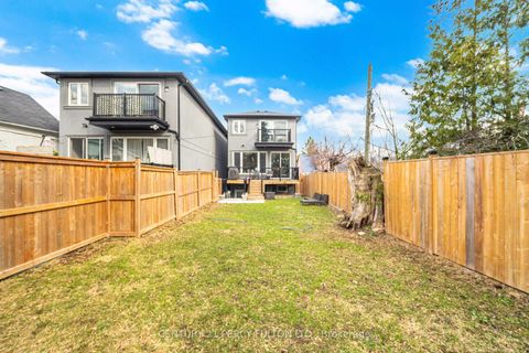 Photo 4 at 195 Danforth Road, Oakridge, Toronto