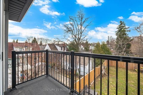Photo 10 at 195 Danforth Road, Oakridge, Toronto