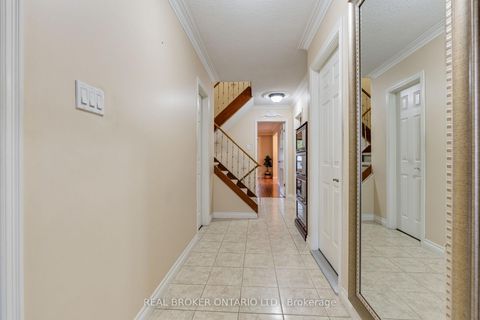 Photo 4 at 56A Treeview Drive, Alderwood, Toronto