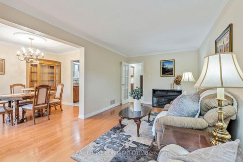 Photo 8 at 56A Treeview Drive, Alderwood, Toronto