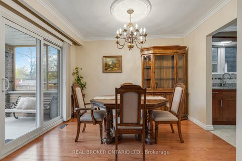Photo 9 at 56A Treeview Drive, Alderwood, Toronto