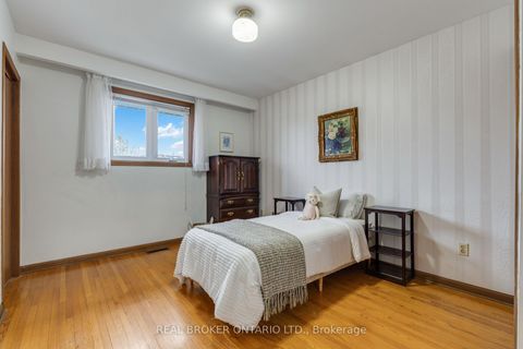 Photo 22 at 56A Treeview Drive, Alderwood, Toronto