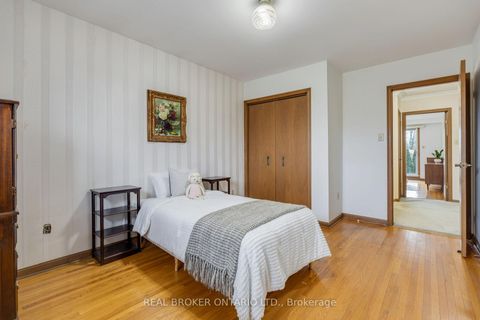Photo 23 at 56A Treeview Drive, Alderwood, Toronto