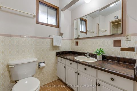 Photo 24 at 56A Treeview Drive, Alderwood, Toronto