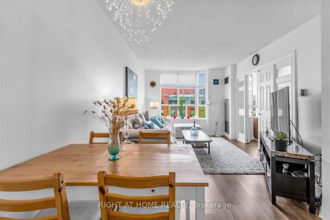 Photo 2 at 804 - 284 Bloor Street W, Annex, Toronto