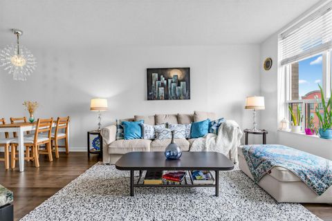 Photo 4 at 804 - 284 Bloor Street W, Annex, Toronto