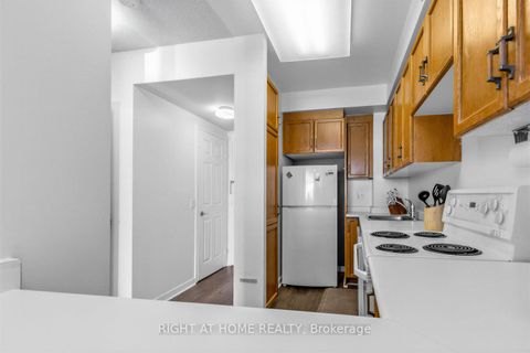 Photo 9 at 804 - 284 Bloor Street W, Annex, Toronto