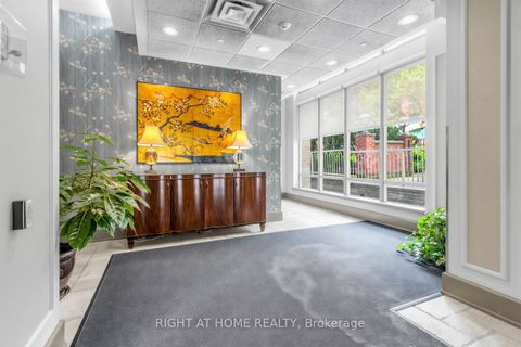 Photo 17 at 804 - 284 Bloor Street W, Annex, Toronto