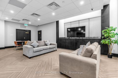 Photo 19 at 804 - 284 Bloor Street W, Annex, Toronto