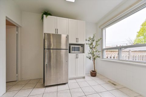 Photo 9 at 510 Glebeholme Boulevard, Danforth, Toronto