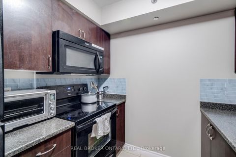 Photo 6 at 225 - 35 Saranac Boulevard, Lawrence, Toronto