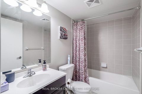 Photo 11 at 225 - 35 Saranac Boulevard, Lawrence, Toronto