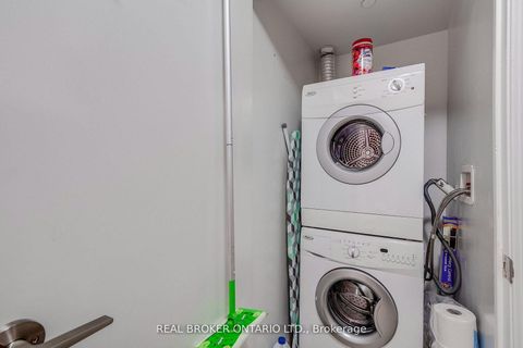 Photo 12 at 225 - 35 Saranac Boulevard, Lawrence, Toronto