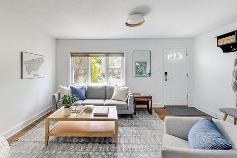 Photo 9 at 35 Blakley Avenue, Smythe, Toronto