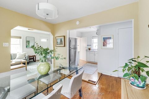 Photo 12 at 35 Blakley Avenue, Smythe, Toronto