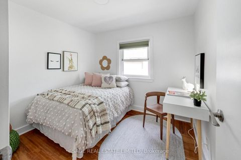 Photo 20 at 35 Blakley Avenue, Smythe, Toronto