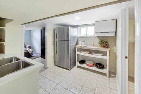 Photo 25 at 35 Blakley Avenue, Smythe, Toronto