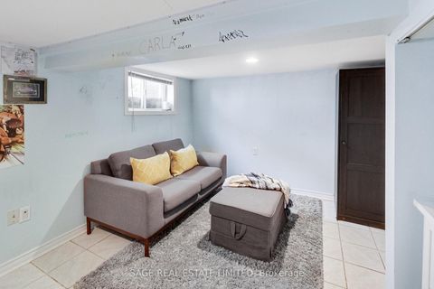 Photo 30 at 35 Blakley Avenue, Smythe, Toronto