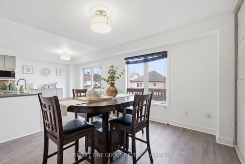 Photo 19 at 910 Taggart Crescent, Pinecrest, Oshawa