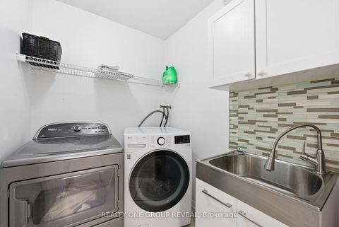 Photo 32 at 910 Taggart Crescent, Pinecrest, Oshawa