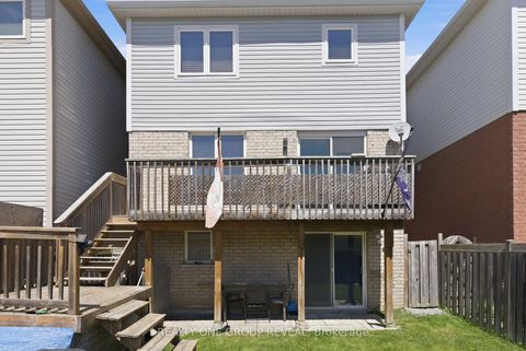 Photo 41 at 910 Taggart Crescent, Pinecrest, Oshawa