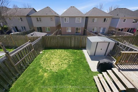 Photo 44 at 910 Taggart Crescent, Pinecrest, Oshawa