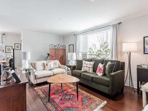 Photo 4 at Suite 218 - 2550 Bathurst Street, Forest Hill North, Toronto