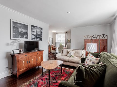 Photo 7 at Suite 218 - 2550 Bathurst Street, Forest Hill North, Toronto