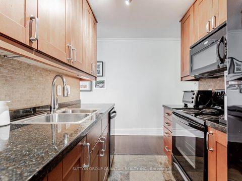 Photo 12 at Suite 218 - 2550 Bathurst Street, Forest Hill North, Toronto
