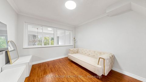 Photo 5 at 41 Chipwood Crescent, Pleasant View, Toronto