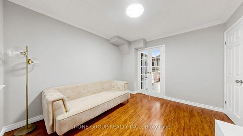 Photo 7 at 41 Chipwood Crescent, Pleasant View, Toronto