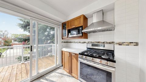 Photo 15 at 41 Chipwood Crescent, Pleasant View, Toronto