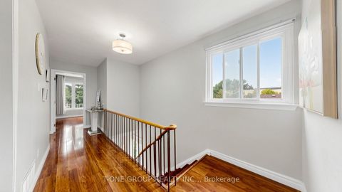 Photo 21 at 41 Chipwood Crescent, Pleasant View, Toronto