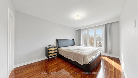 Photo 22 at 41 Chipwood Crescent, Pleasant View, Toronto