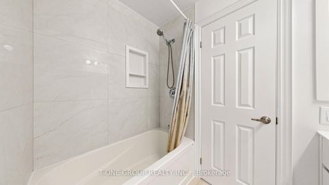 Photo 26 at 41 Chipwood Crescent, Pleasant View, Toronto