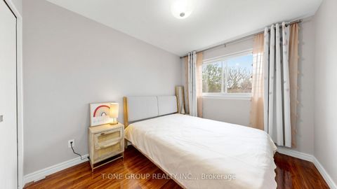 Photo 27 at 41 Chipwood Crescent, Pleasant View, Toronto