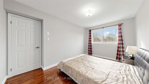 Photo 31 at 41 Chipwood Crescent, Pleasant View, Toronto