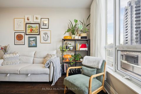 Photo 11 at 323 - 100 Harrison Garden Boulevard, Willowdale East, Toronto