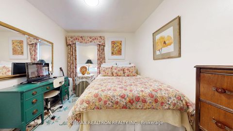 Photo 9 at 50 Karnwood Drive, Birchmount, Toronto