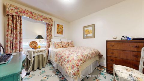 Photo 10 at 50 Karnwood Drive, Birchmount, Toronto