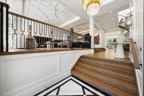 Photo 7 at 148 Munro Boulevard, Windfields, Toronto