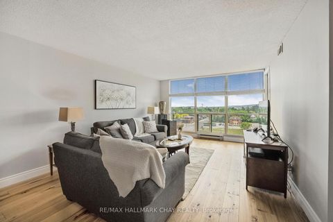 Photo 9 at 610 - 65 Ellen Street, Lakeshore, Barrie