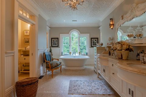 Photo 39 at 736 Lake Drive N, Historic Lakeshore Communities, Georgina