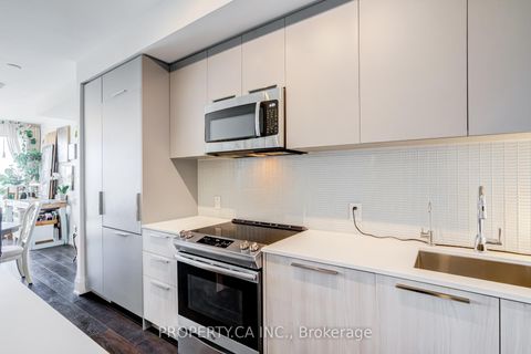 Photo 5 at 1406 - 20 Brin Drive, Humber Valley, Toronto